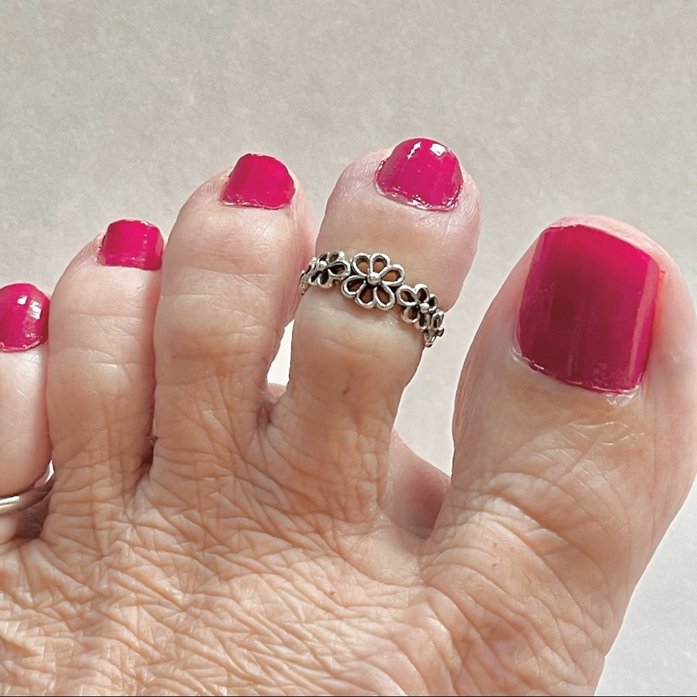 Sterling Silver Flower Toe Ring, Silver Ring, Mid… - image 5